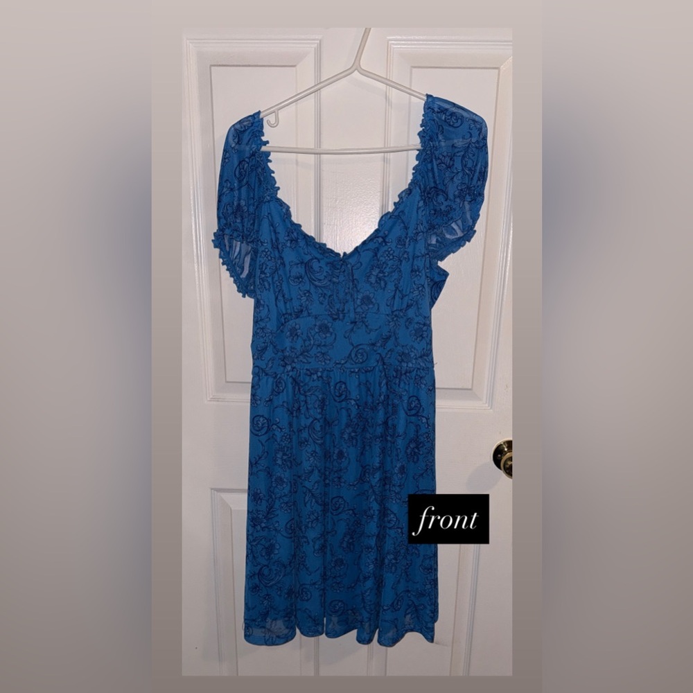 Justify Vibrant Blue Paisley Patterned Short Dress